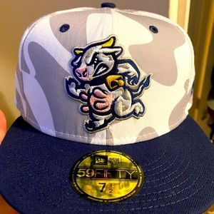 New Era baseball hat. Udder Tuggers NWT